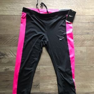 NWT Nike Dri-fit size medium